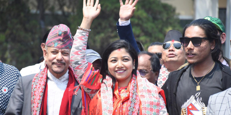 एमालेकाेतर्फबाट स्थापित र डंगोलद्वारा काठमाडौं महानगरपालिकाको प्रमुख र उपप्रमुखमा उम्मेदवारी दर्ता