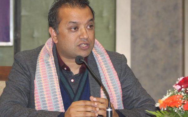 ओलीसँग भोट माग्ने नैतिक आधार छैन : गगन थापा