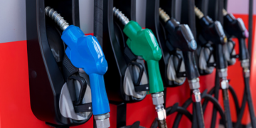 डिजेल र पेट्रोलको मूल्य  प्रतिलिटर  १० रुपैयाँ वृद्धि