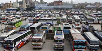 पेट्रोलियम पदार्थको मूल्य वृद्धिसँगै फेरि बढ्यो सार्वजनिक यातायातको  भाडा