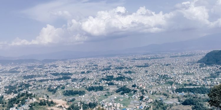 आज धेरै ठाउँमा बिहानै चर्को घाम, दिउँसो हल्कादेखि मध्यम वर्षा हुने
