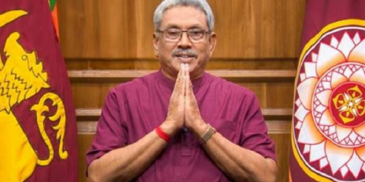 श्रीलङ्काका राष्ट्रपति राजापाक्षे सैनिक विमान चढेर माल्दिभ्समा