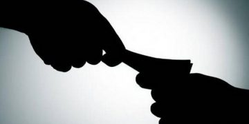 संस्कृति, पर्यटन तथा नागरिक उड्डयन मन्त्रालयका उपसचिव ६ लाख रुपैयाँ घुससहित रङ्गेहात पक्राउ