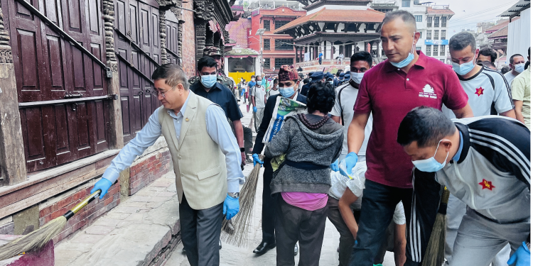 पर्यटकीय स्थलमा पर्यटन मन्त्रीद्वारा विशेष सरसफाइ अभियानको सुरुवात