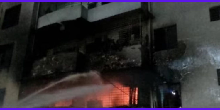 भारतको झारखण्डस्थित एक भवनमा आगलागी हुँदा १५ जनाको मृत्यु