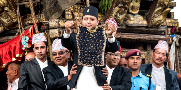 उपत्यकामा रातो मच्छिन्द्रनाथको भोटो देखाउने जात्राकाे अवसरमा सार्वजनिक बिदा