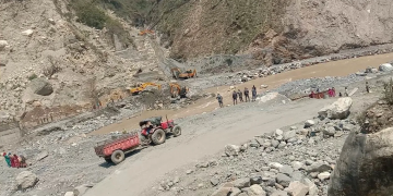 दार्चुलाको नेपाल-भारत सीमा क्षेत्रमा  ढुङ्गा हानाहान
