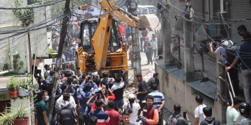 महानगरले भद्रकुमारी घले सदनमा डोजर चलायो