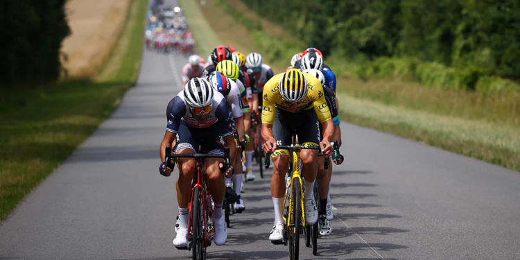 नेपाल पहिलोपटक विश्व साइक्लिङ च्याम्पियनसीपमा सहभागी हुँदै