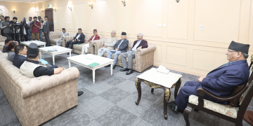 सदनको  गतिरोध अन्त्य गर्न बोलाएको बैठकमा नारायणकाजी बिरुद्ध देउवाको आक्रोश