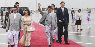 प्रधानमन्त्री ‘प्रचण्ड’ले आज चिनियाँ समकक्षी ली छियाङसँग द्विपक्षीय वार्ता गर्दै