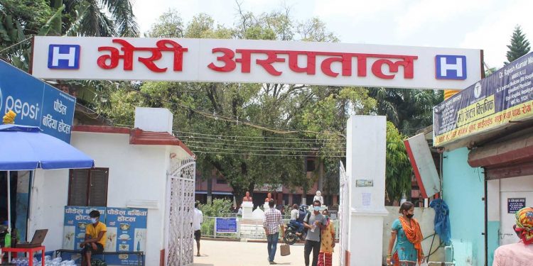 नेपालगञ्जकाे भेरी अस्पतालमा भूकम्पपीडितलाई परामर्श सेवा
