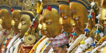 पाँच वर्षमा हुँदै आएको सम्यक महादान पर्व आज र भोलि हुँदै