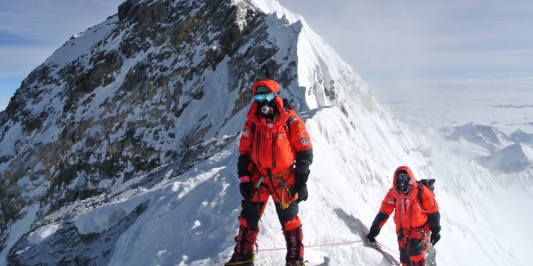 सगरमाथा आरोहीका लागि विद्युतीय चिप्स अनिवार्य