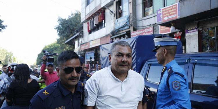 दुर्गा प्रसाईं पुन: पक्राउ, प्रधानमन्त्री ओलीविरुद्ध भ्रम फैलाएको आरोप
