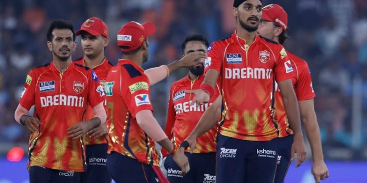 आईपीएल क्रिकेटमा पञ्जाबको विजयी शुरुआत, गुजरात ११ रनले पराजित